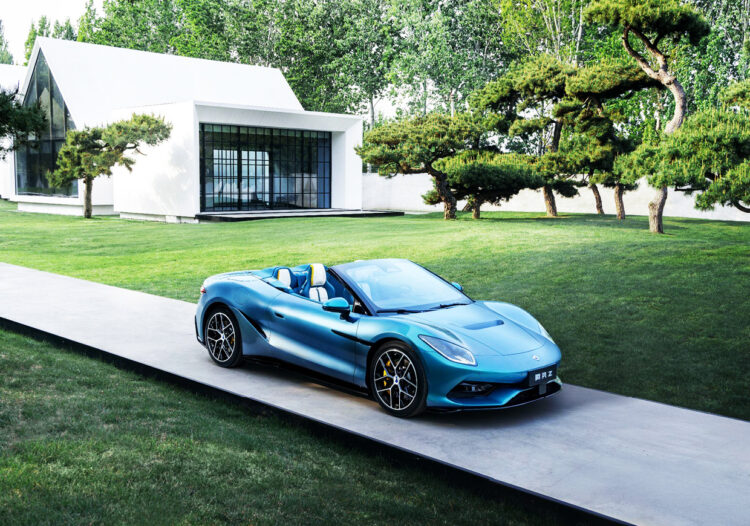 Guncang Beijing, DENZA Z Hadirkan Masa Depan Supercar Listrik