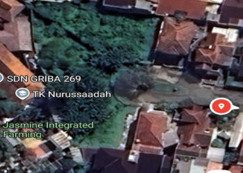 Ancaman Ular Dekat Sekolah, Warga Arcamanik Bersihkan Lahan Terbengkalai 30 Tahun