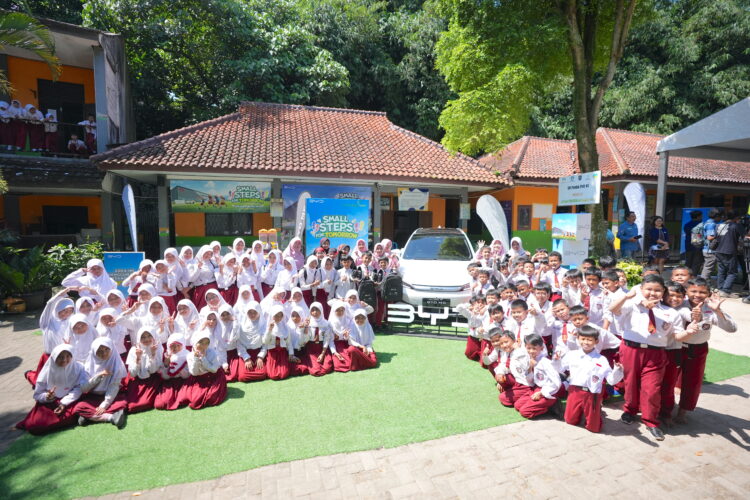 BYD Luncurkan “Small Steps for Tomorrow” untuk Dukung Mimpi Generasi Muda Indonesia