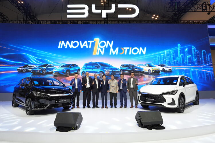 Satu Keluarga, Lebih Banyak Pilihan: GIIAS 2026 Jadi Babak Baru dengan Kehadiran BYD M6 EV dan BYD M6 DM untuk Jawab Ragam Kebutuhan