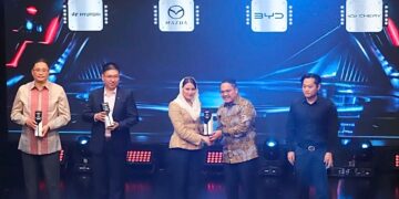 BYD M6 DM Jadi Bintang di GIIAS 2026: Terima 850 SPK dan Raih Penghargaan PHEV Terbaik