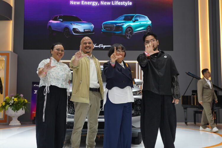 LEPAS Gandeng Jakarta Fashion Week di GIIAS 2026, Hadirkan LEPAS E4 EV dan L8 PHEV