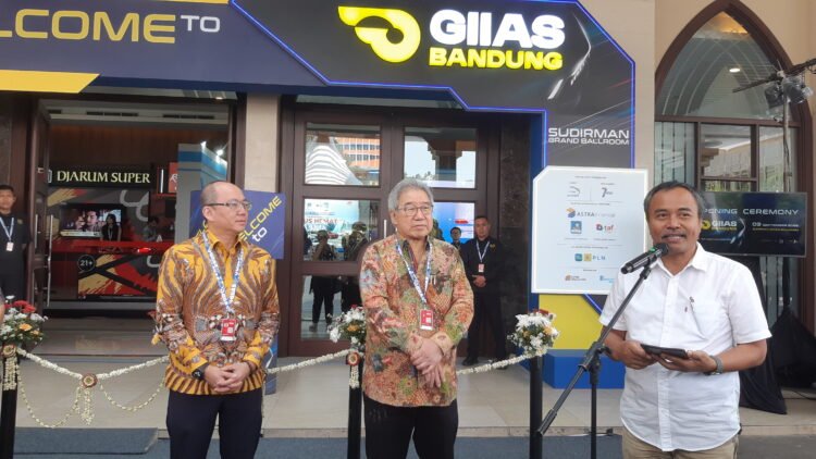 GIIAS Bandung 2026 Dibuka, Puluhan Merek Mobil dan Motor Global Ramaikan Sudirman Grand Ballroom